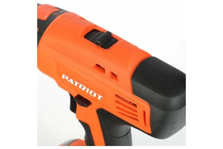 Аккумуляторная дрель-шуруповерт PATRIOT BR140Li 180301520